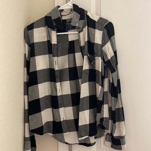 Shirt. Ambercrombie & Fitch - Picture 1 of 3